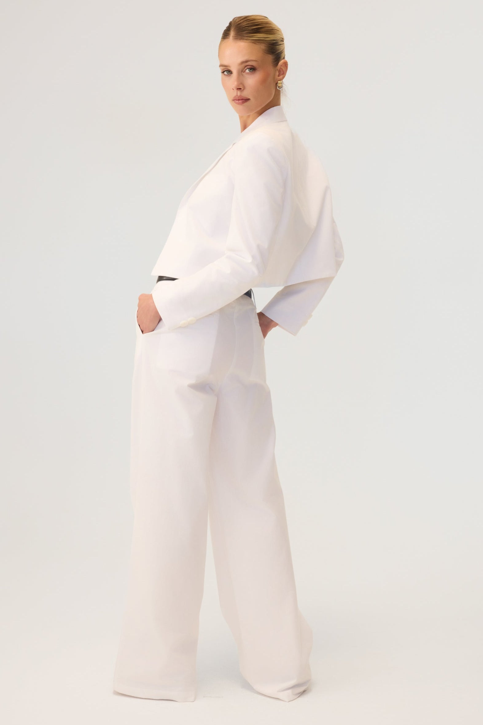 Capri Cropped Blazer White - Eco-Certified