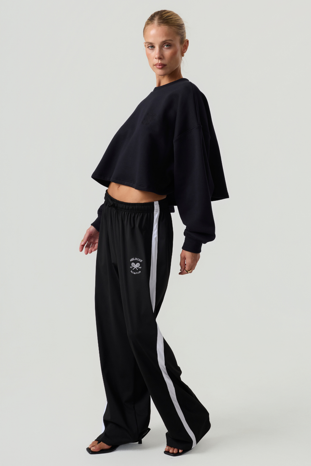 Melrose Social Club Cropped Sweatshirt Black Eco-Certified