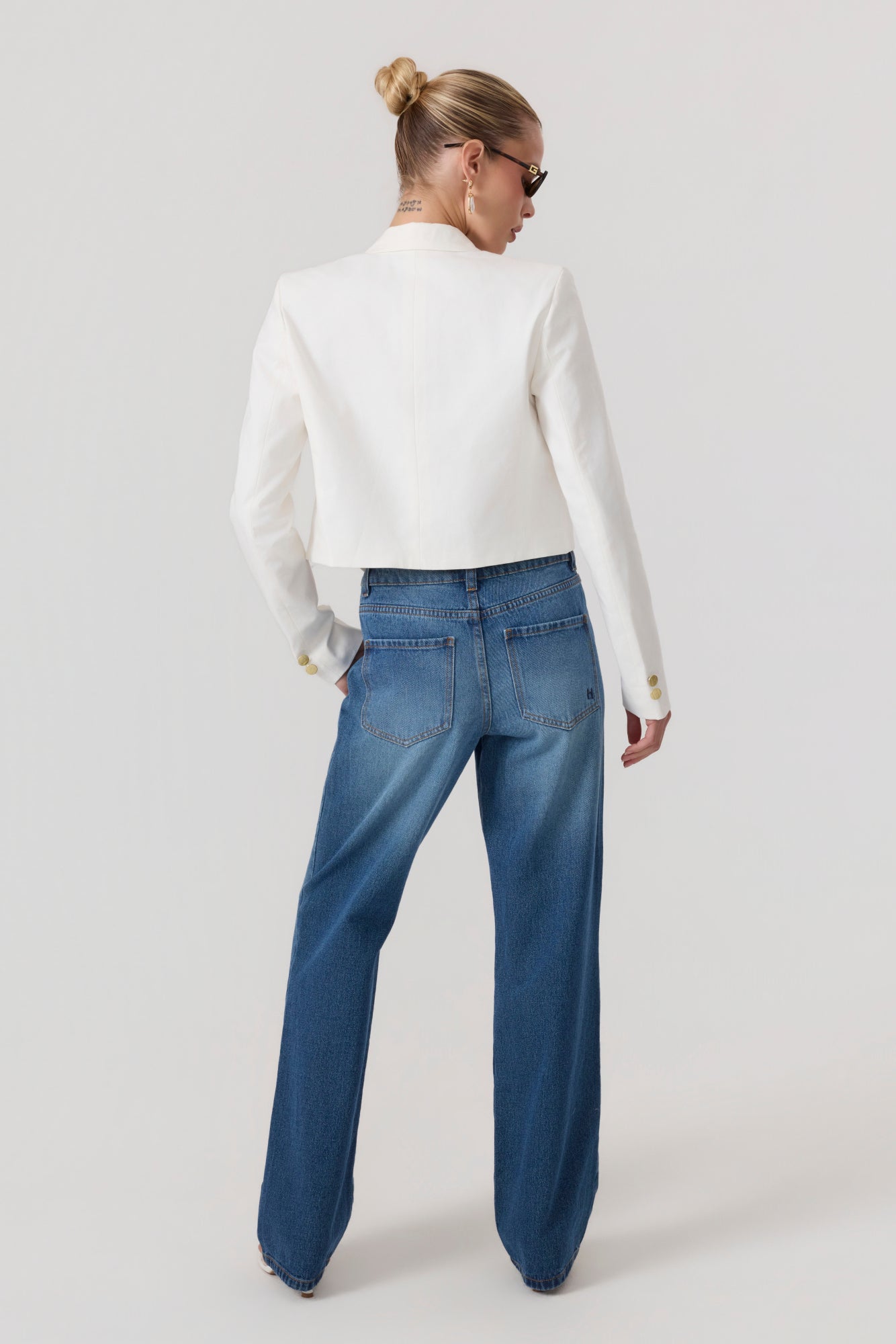 Capri Cropped Blazer White - Eco-Certified