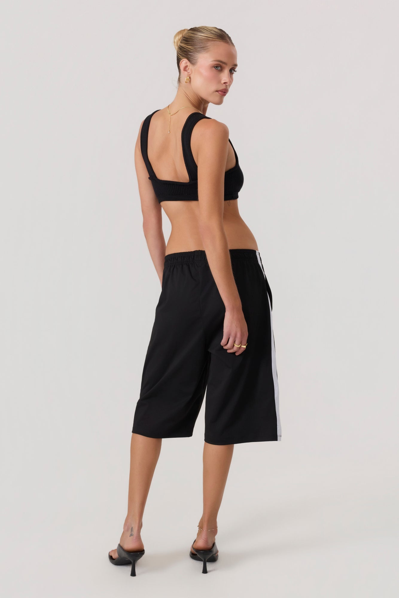 HYPEACH Capri Track Pants Black - Eco-Certified